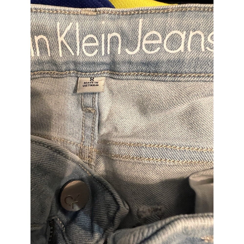 Calvin Klein Straight Leg Mid Rise Jean Women Size 8 Denim‎ Capri - Picture 5 of 9
